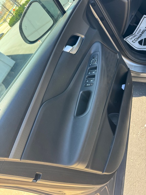 2019 Hyundai Santa Fe Image 10