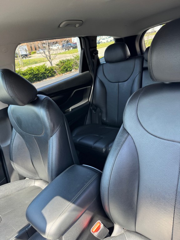 2019 Hyundai Santa Fe Image 12