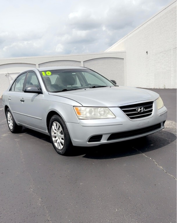 2010 Hyundai Sonata Image 1