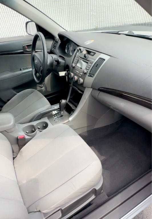 2010 Hyundai Sonata Image 7