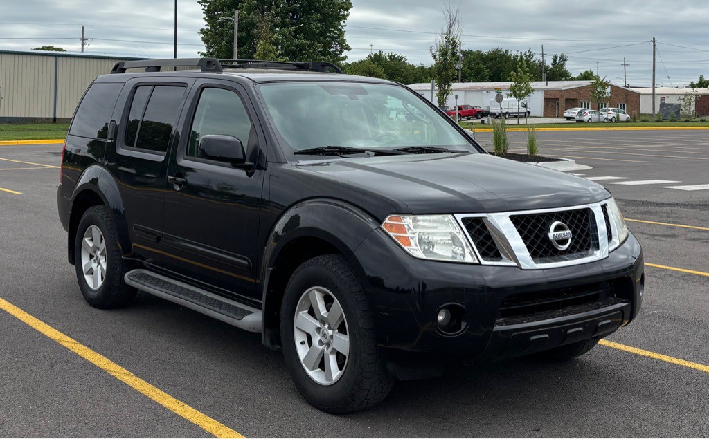 2008 Nissan Pathfinder Image 2