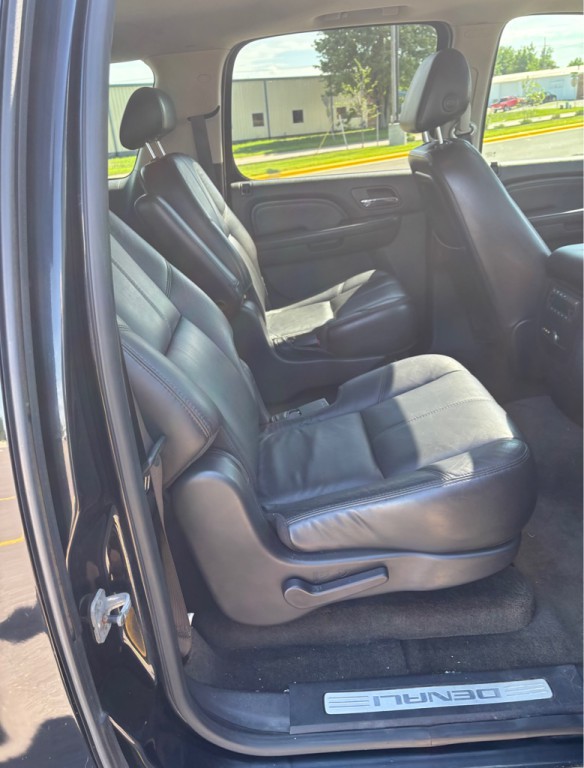 2007 GMC Yukon Image 12