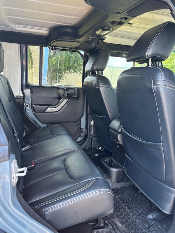 2015 Jeep Wrangler Unlimited Image 9