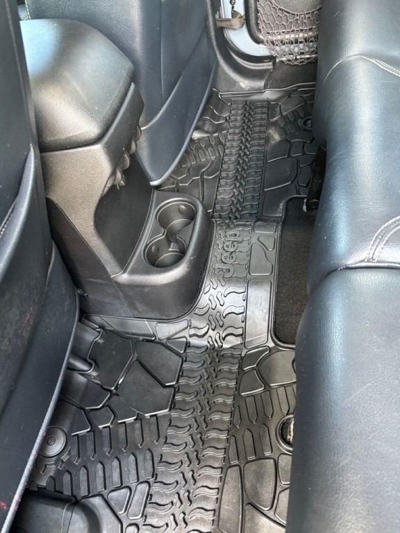 2015 Jeep Wrangler Unlimited Image 14