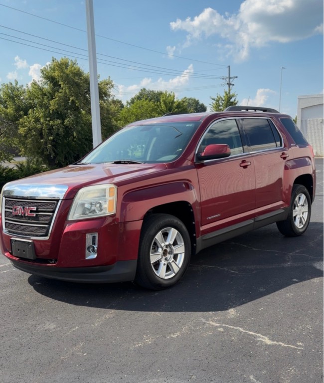 2011 GMC Terrain Image 2