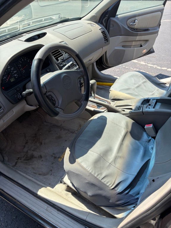 2001 Nissan Maxima Image 7