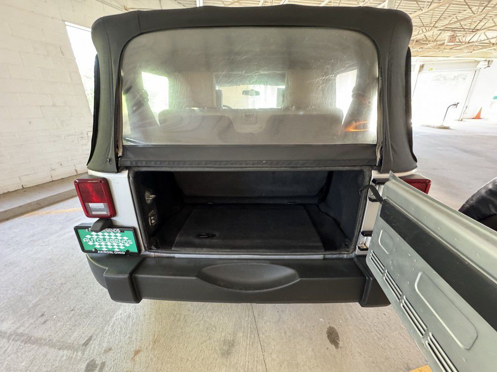 2008 Jeep Wrangler Image 12