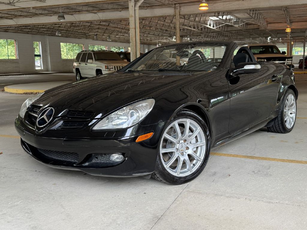 2005 Mercedes-Benz SLK-Class Image 1