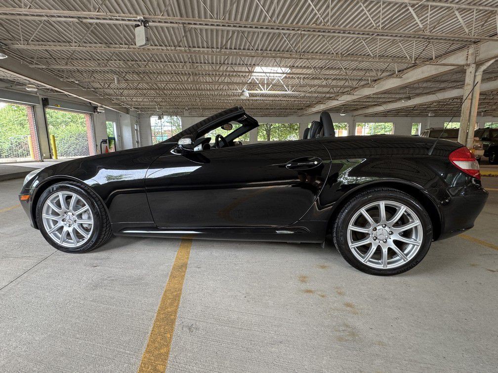 2005 Mercedes-Benz SLK-Class Image 3