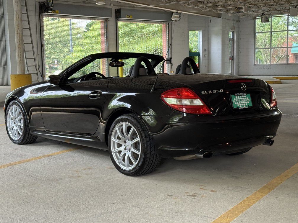 2005 Mercedes-Benz SLK-Class Image 4