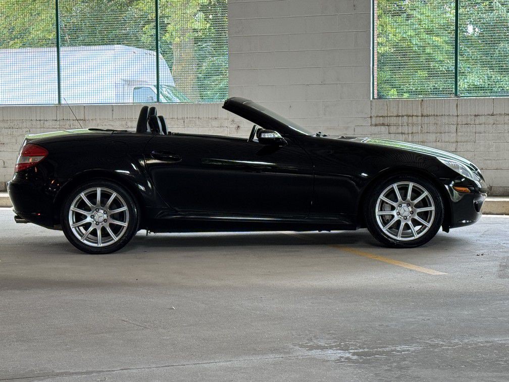 2005 Mercedes-Benz SLK-Class Image 7