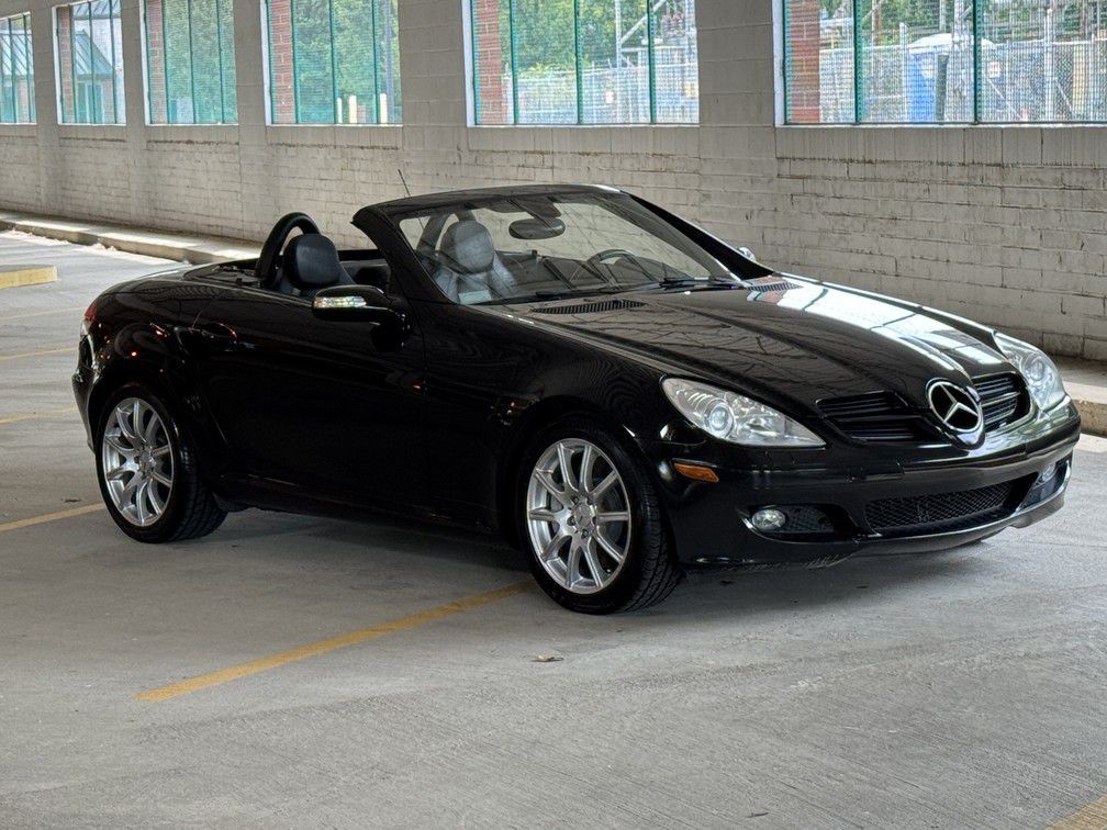 2005 Mercedes-Benz SLK-Class Image 8