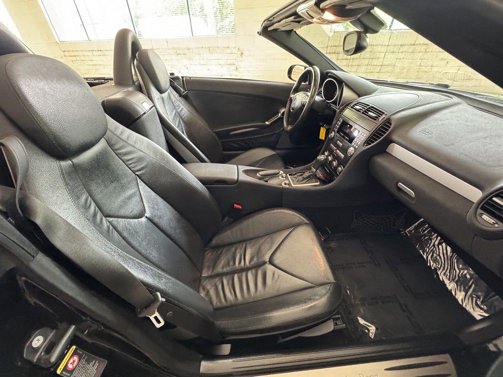 2005 Mercedes-Benz SLK-Class Image 11