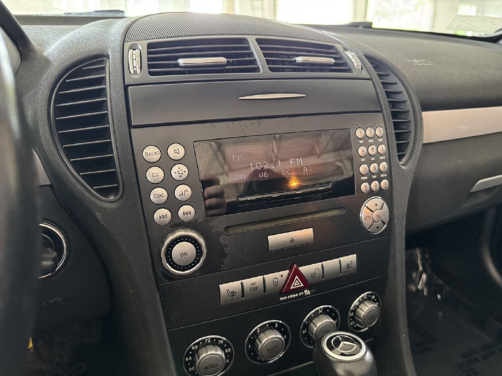 2005 Mercedes-Benz SLK-Class Image 15