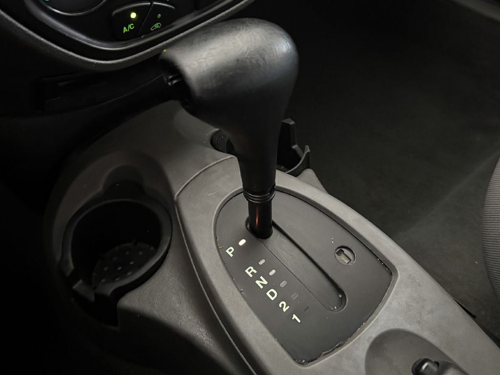 2005 Ford Focus Image 19