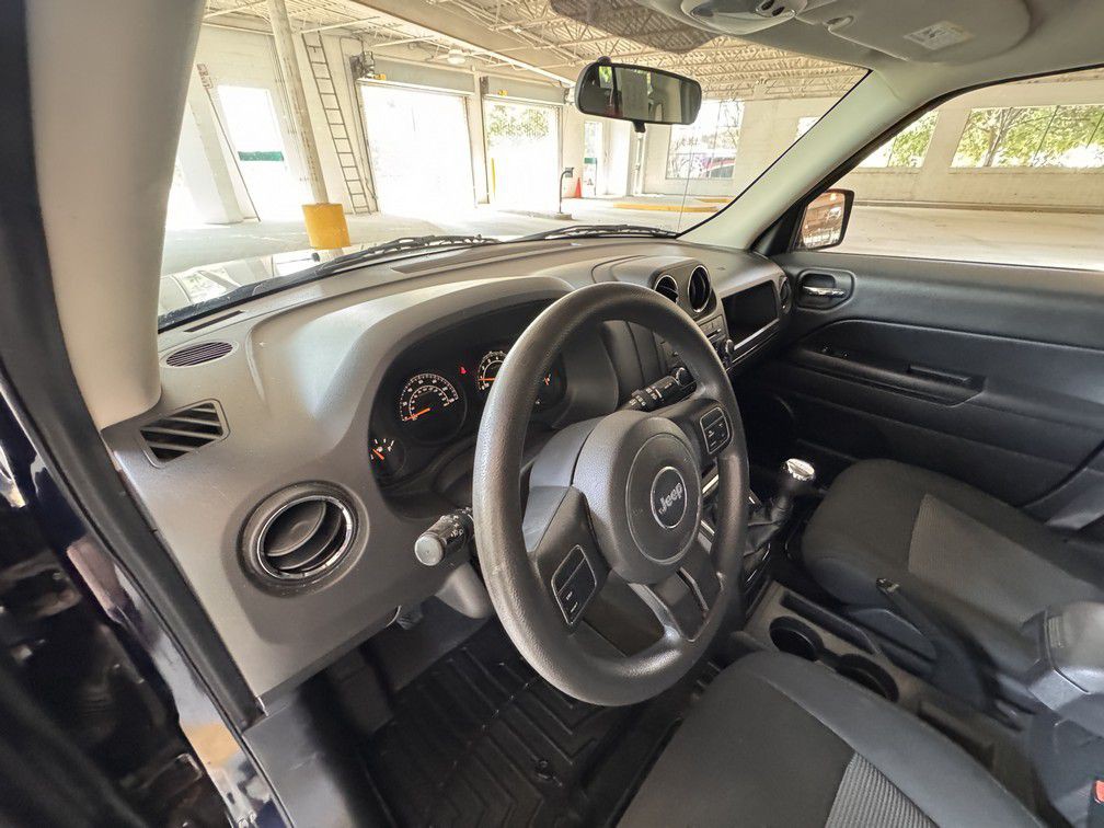 2014 Jeep Patriot Image 9