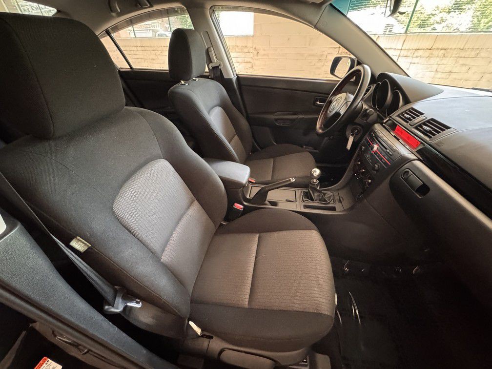 2009 Mazda Mazda3 Image 16