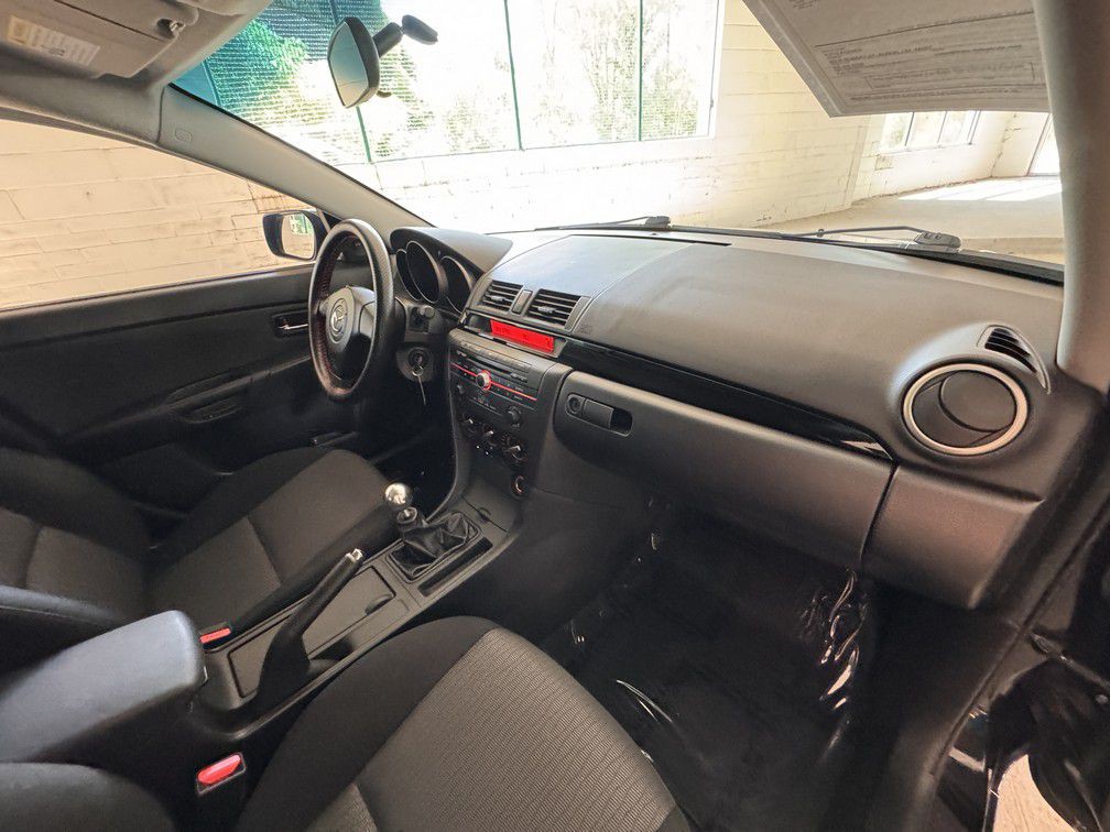 2009 Mazda Mazda3 Image 17