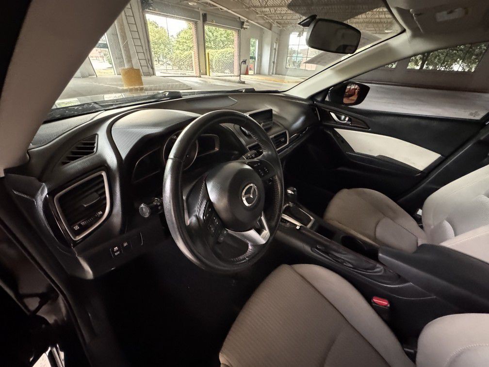 2014 Mazda Mazda3 Image 8