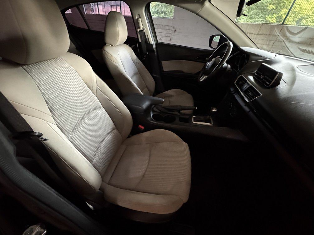 2014 Mazda Mazda3 Image 13