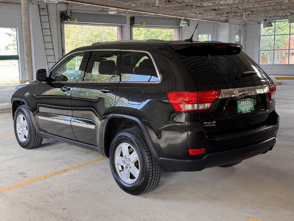 2012 Jeep Grand Cherokee Image 4