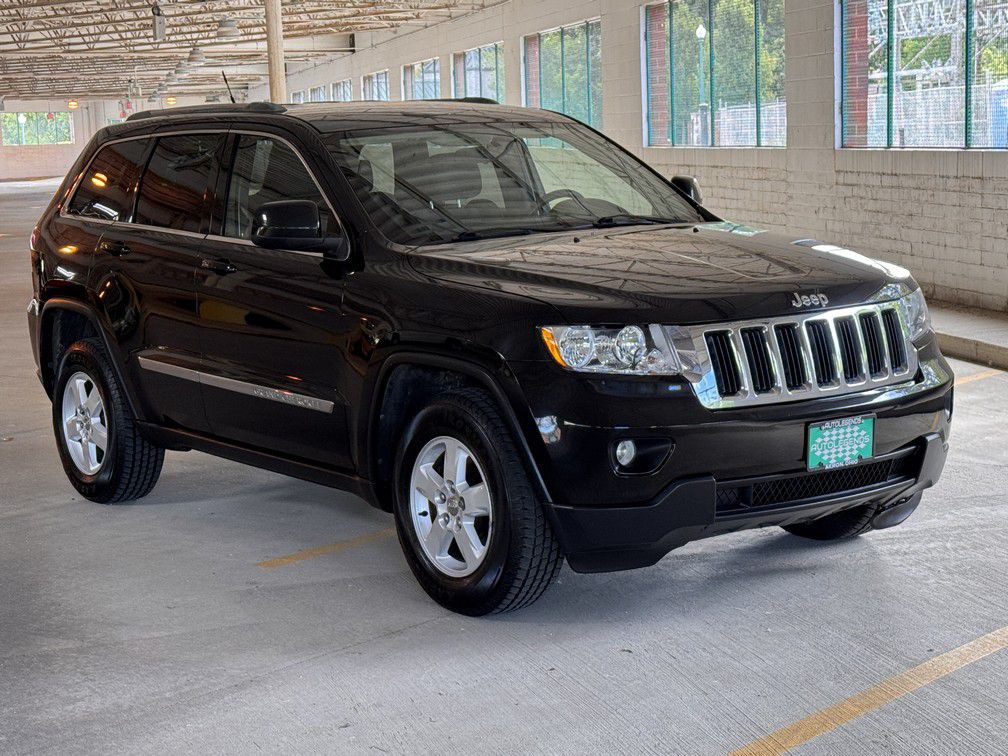 2012 Jeep Grand Cherokee Image 8