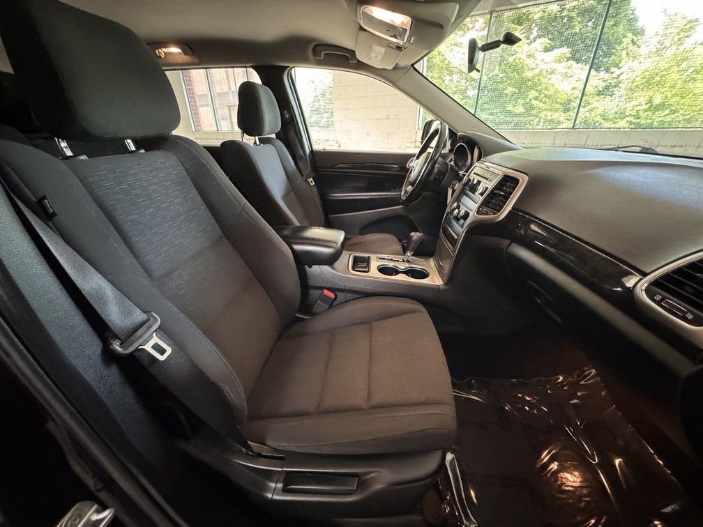 2012 Jeep Grand Cherokee Image 14