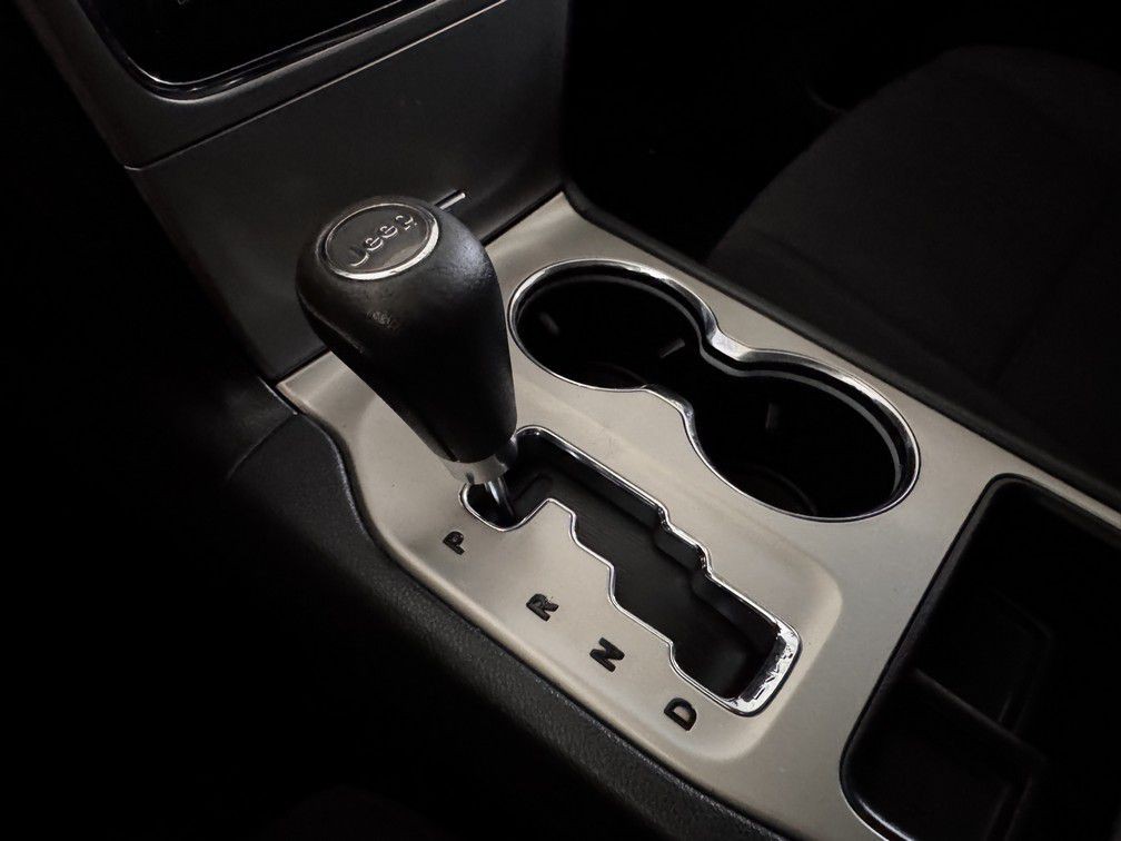 2012 Jeep Grand Cherokee Image 19