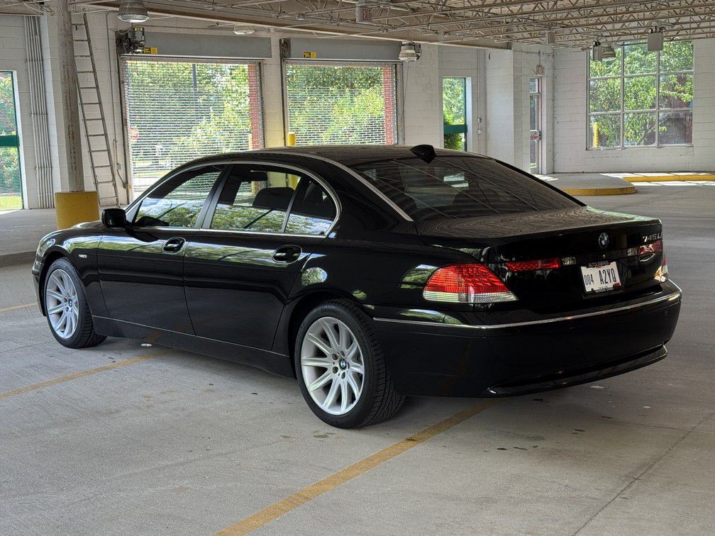 2005 BMW 7 Series Image 5