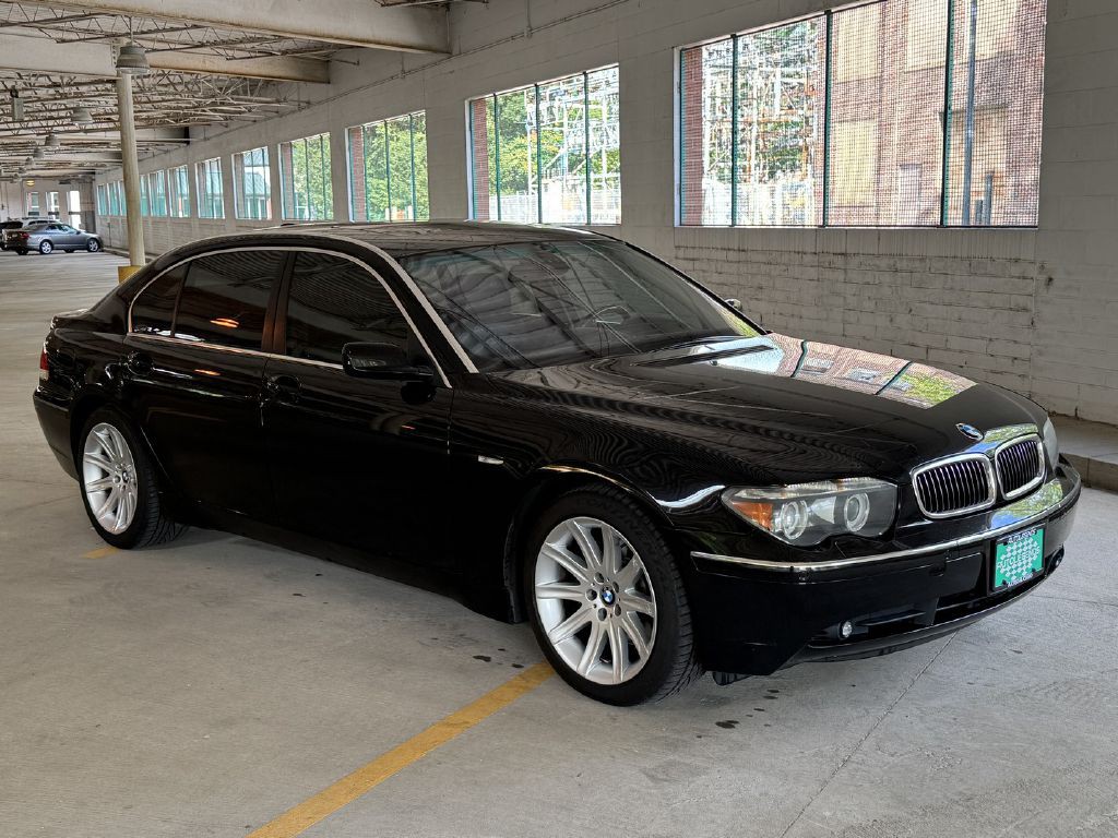 2005 BMW 7 Series Image 9