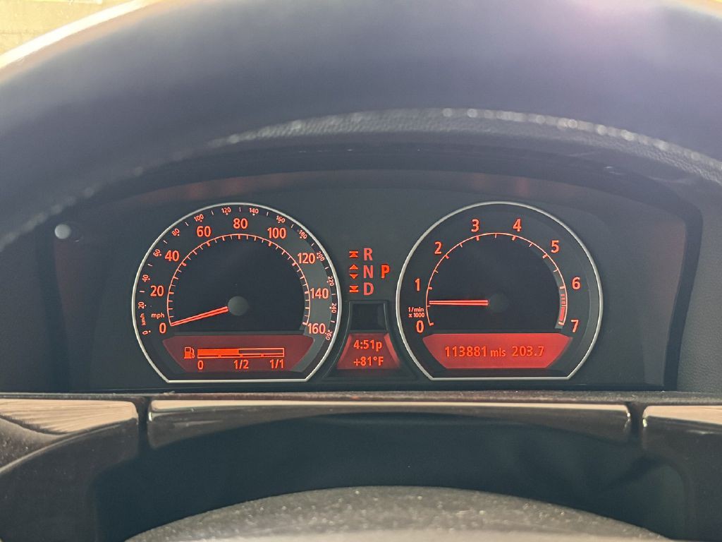 2005 BMW 7 Series Image 17