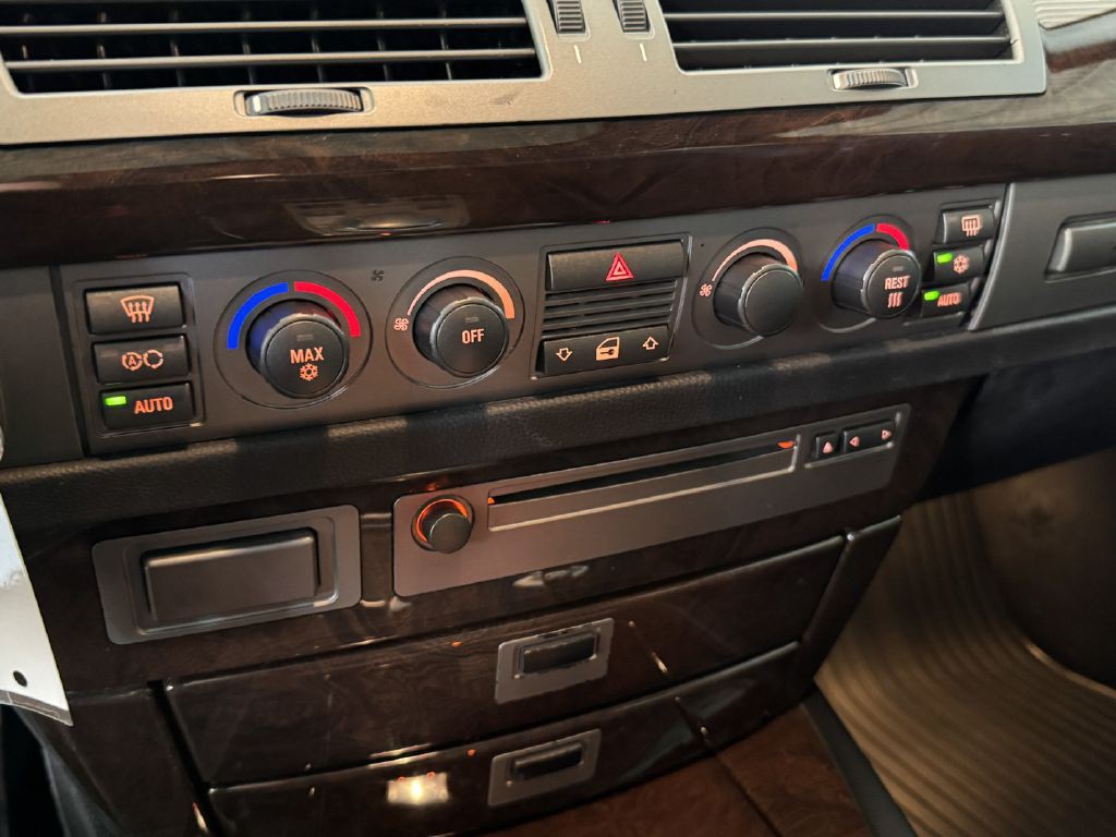 2005 BMW 7 Series Image 19