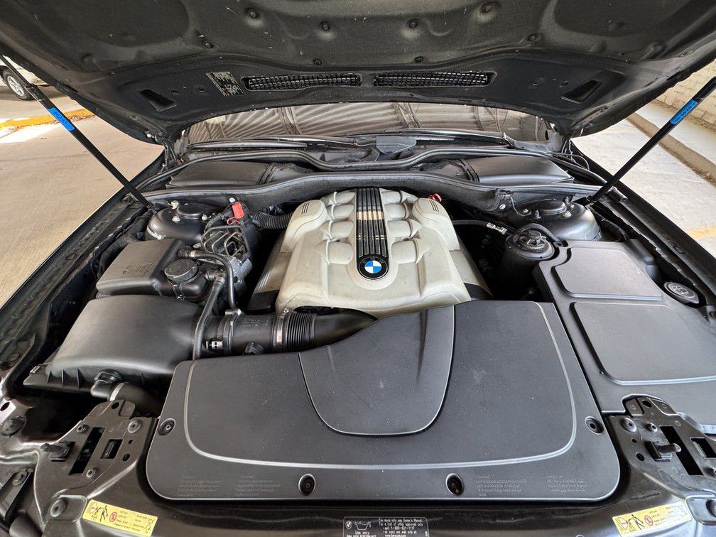 2005 BMW 7 Series Image 25