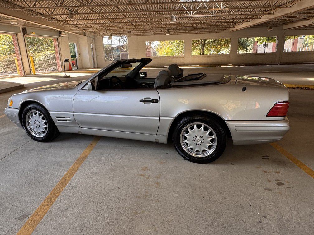 1998 Mercedes-Benz SL-Class Image 4