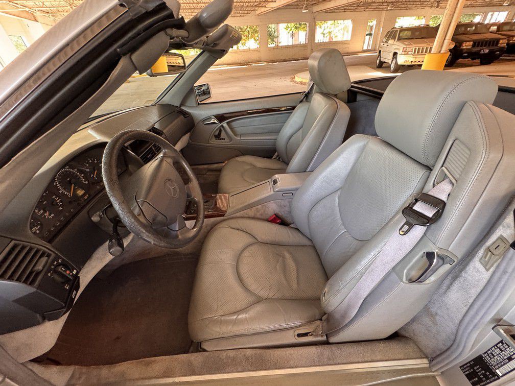 1998 Mercedes-Benz SL-Class Image 17
