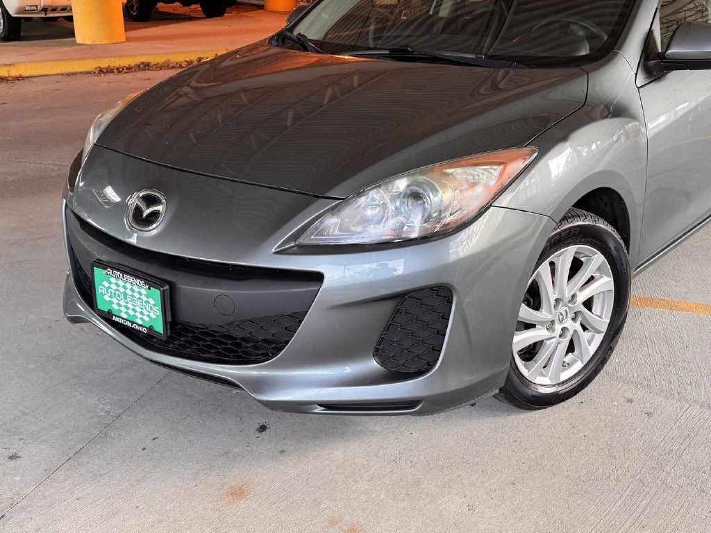 2012 Mazda Mazda3 Image 2