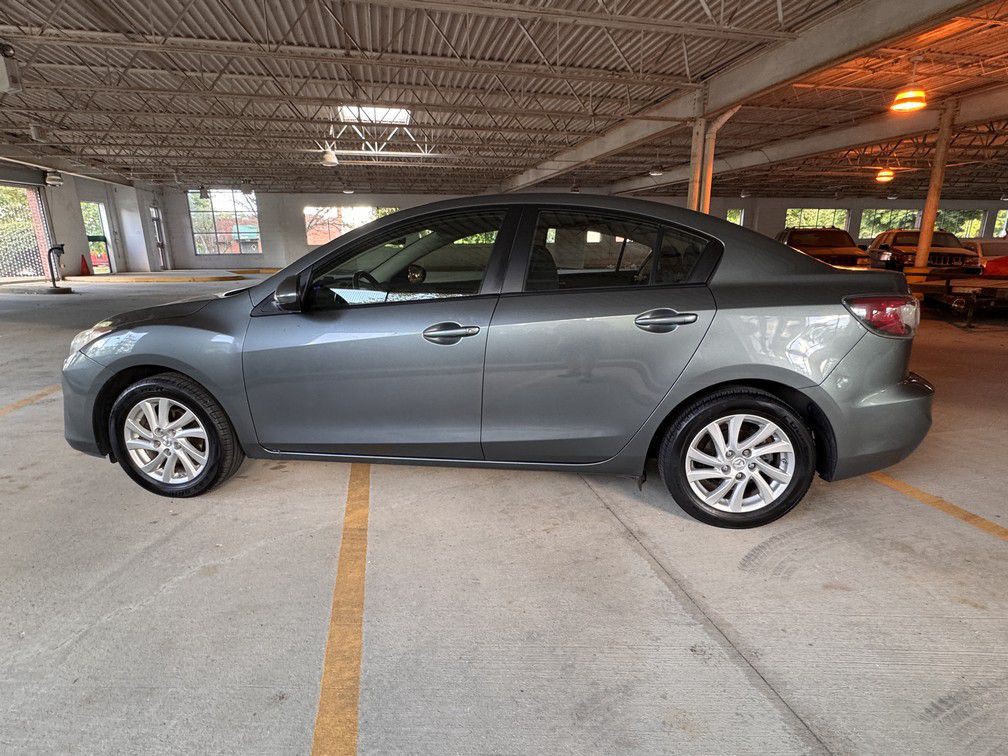 2012 Mazda Mazda3 Image 3