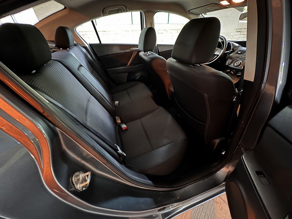 2012 Mazda Mazda3 Image 14