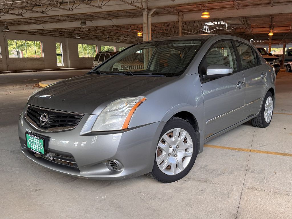 2010 Nissan Sentra Image 1