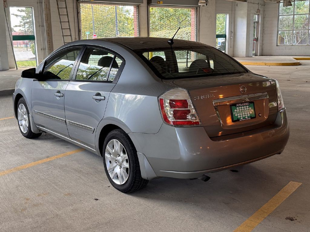 2010 Nissan Sentra Image 4