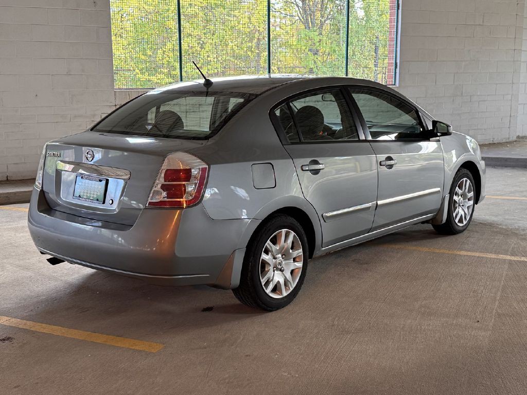 2010 Nissan Sentra Image 6
