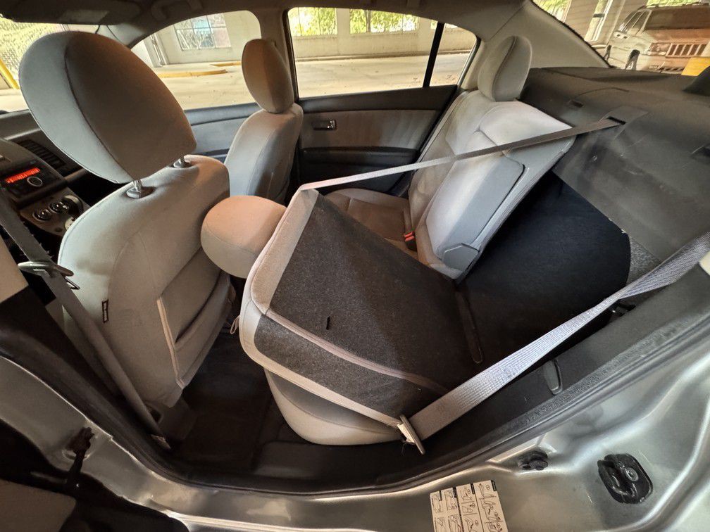 2010 Nissan Sentra Image 11