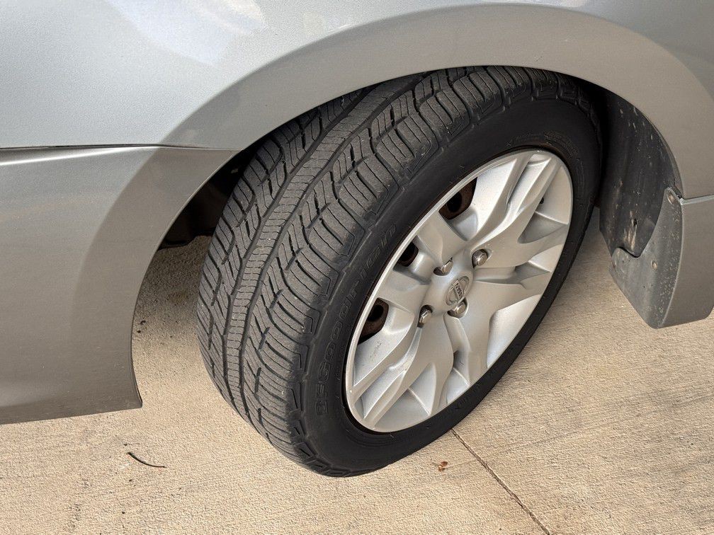 2010 Nissan Sentra Image 24