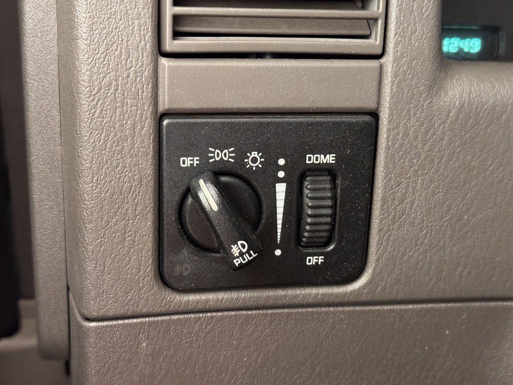 2003 Dodge Durango Image 23