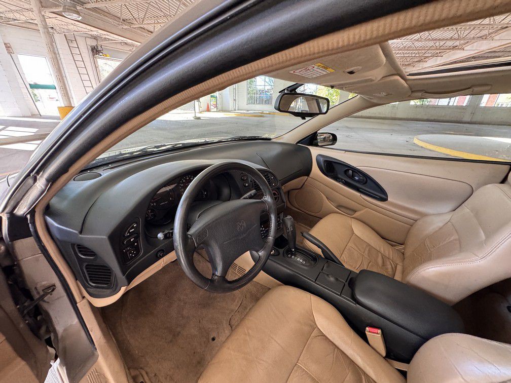1998 Dodge Avenger Image 11