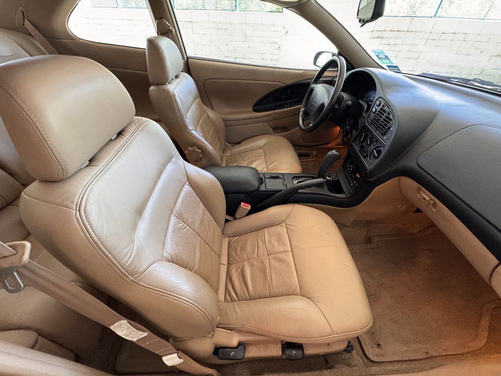1998 Dodge Avenger Image 15