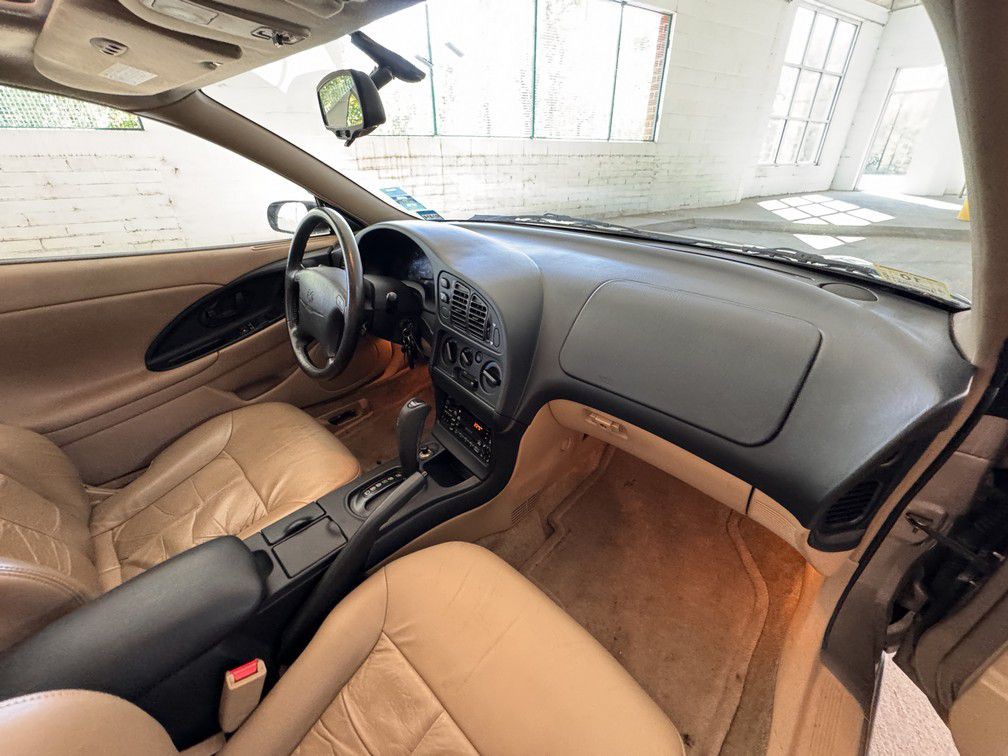 1998 Dodge Avenger Image 16