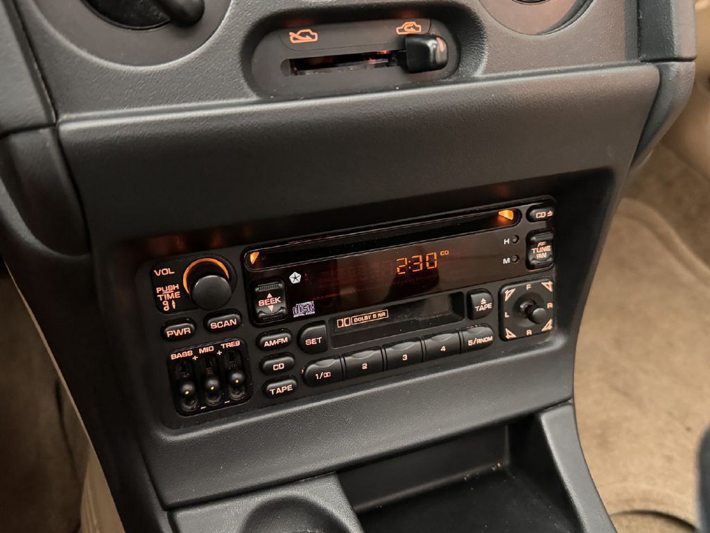 1998 Dodge Avenger Image 20