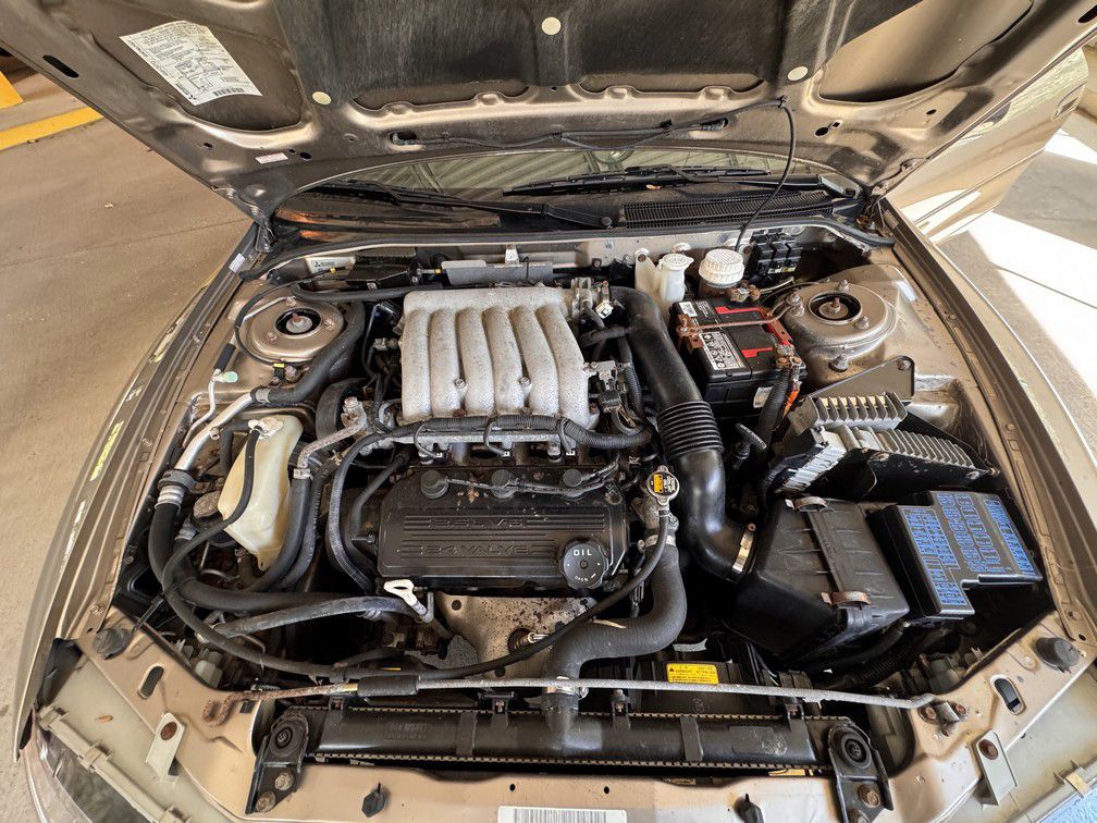 1998 Dodge Avenger Image 26