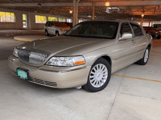 Image for 2005 Lincoln Town Car Signature Limited ID: 6995094